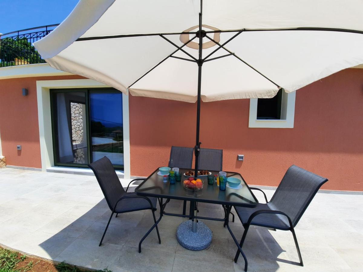 Freesia Grand Sea View Residence Svoronata Bagian luar foto