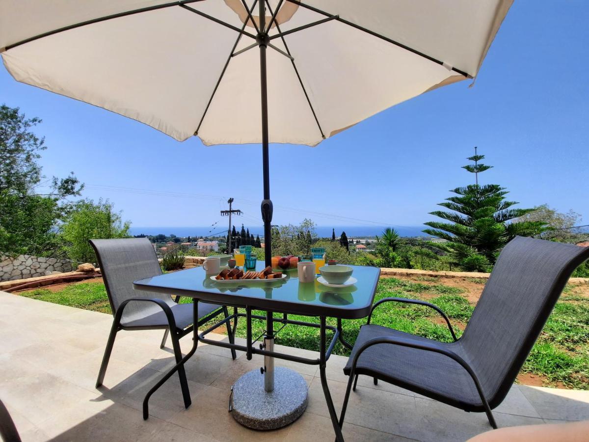 Freesia Grand Sea View Residence Svoronata Bagian luar foto