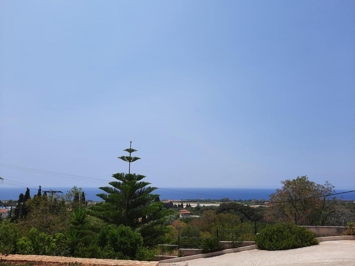 Freesia Grand Sea View Residence Svoronata Bagian luar foto