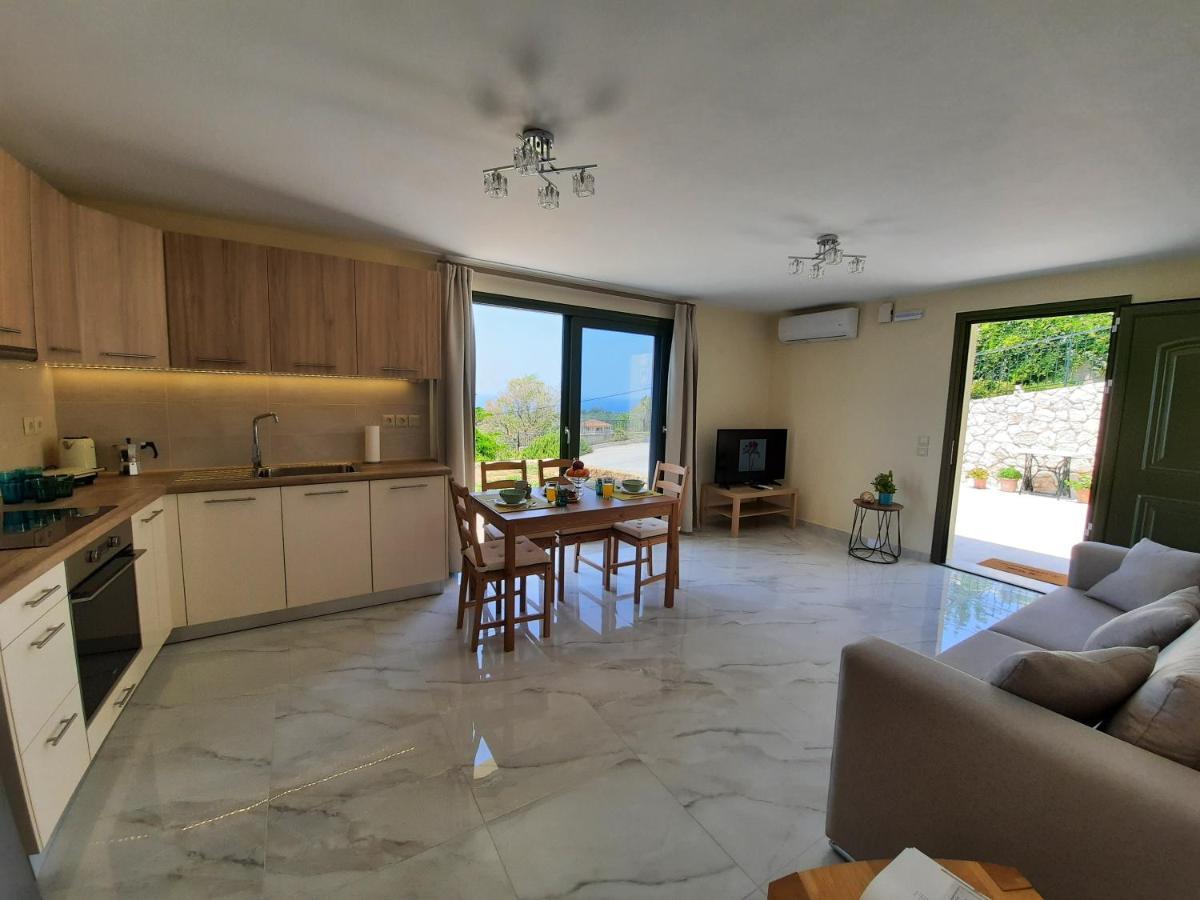 Freesia Grand Sea View Residence Svoronata Bagian luar foto