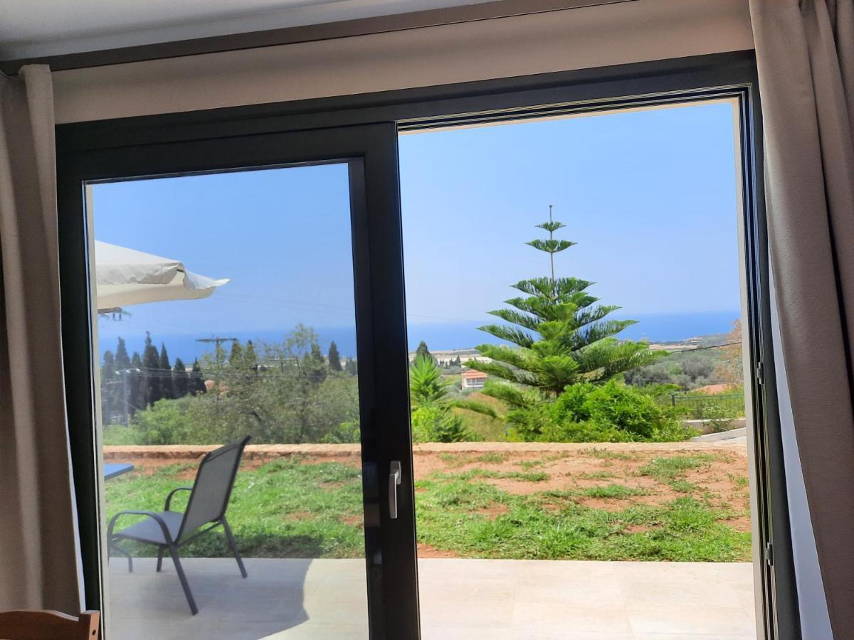 Freesia Grand Sea View Residence Svoronata Bagian luar foto