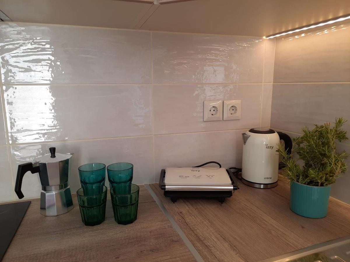 Freesia Grand Sea View Residence Svoronata Bagian luar foto