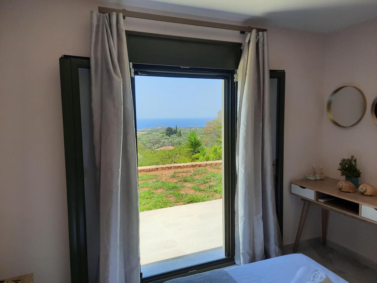 Freesia Grand Sea View Residence Svoronata Bagian luar foto